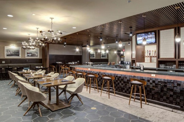 DoubleTree by Hilton Harrisonburg image 9